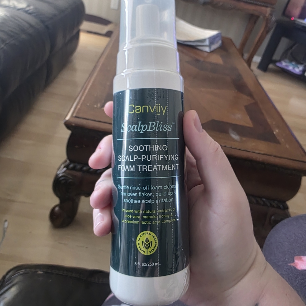 ScalpBliss Soothing Scalp-Purifying Foam Treatment - Green and White
